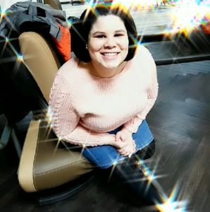 Meet your Posher, Kristin